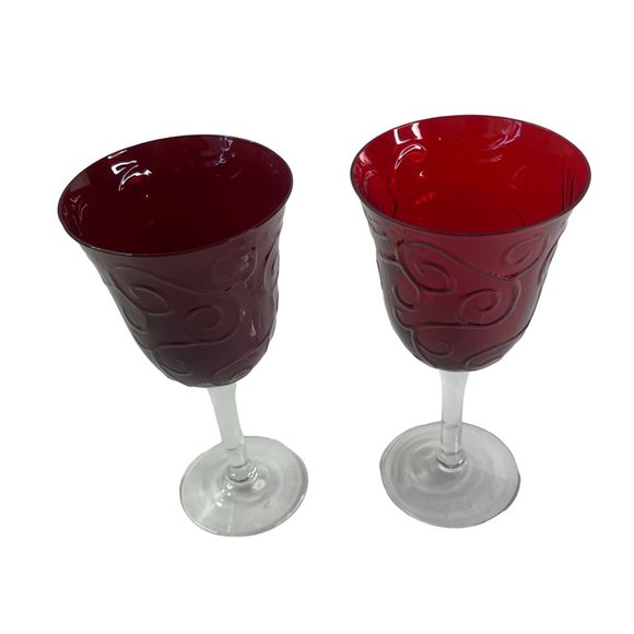 Ruby Red Clear Stemmed Wine Glass Goblets Embossed Raised Swirl Pattern - Picture 2 of 6